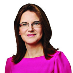 13  Liisa Pakosta