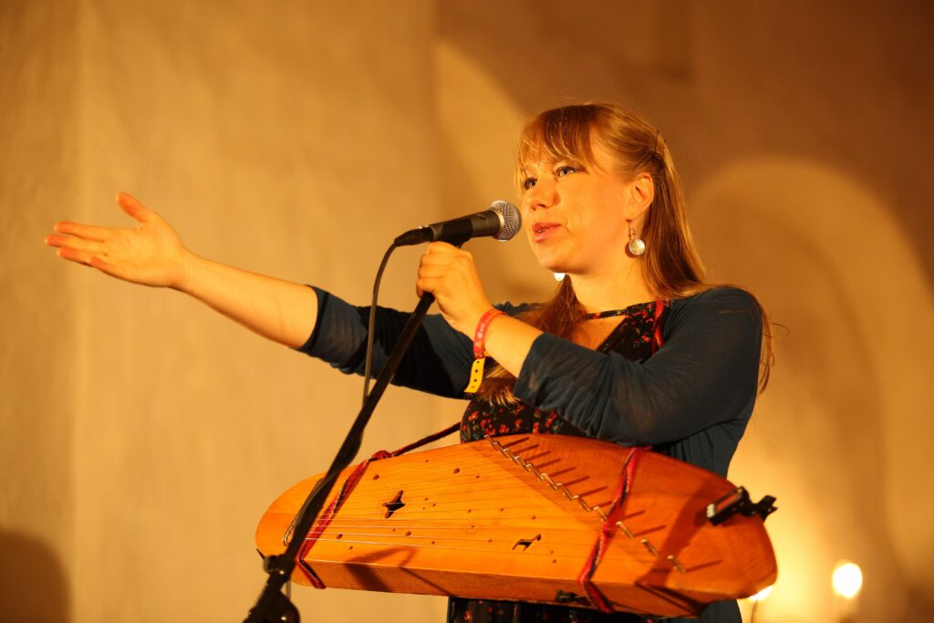 Mari Kalkun: Hommikuvalge