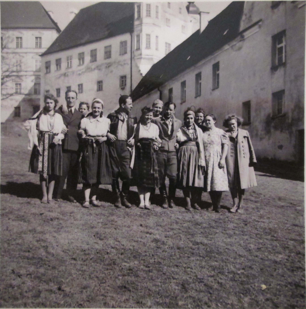 1941. aasta järelümberasujad Kolmanda Reich’i põgenikelaagrites