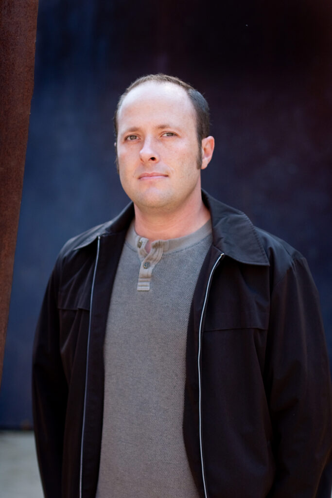 Ameerika noortekirjanik Jay Asher: „Kiusamisest ja enesetapust tuleb rääkida!”