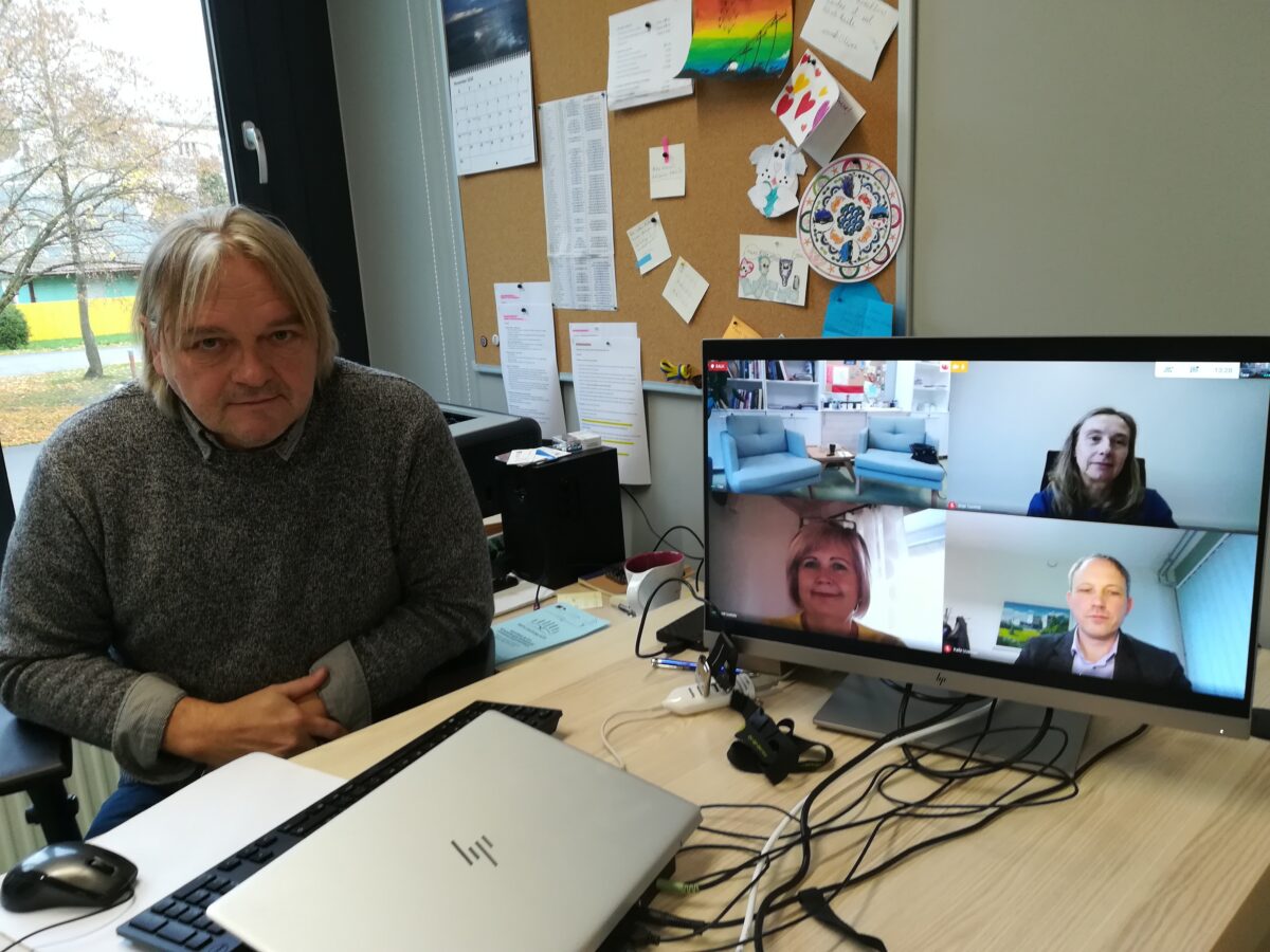 Kes kaitseb ja turgutab direktori vaimu?