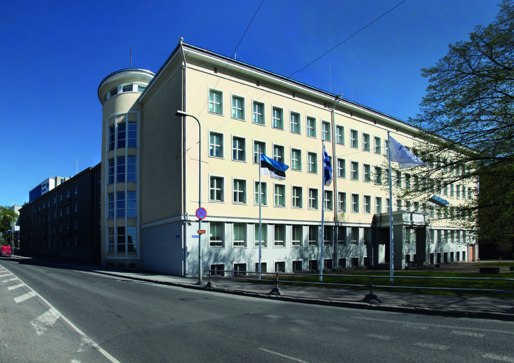 Kool läbi põlvkondade