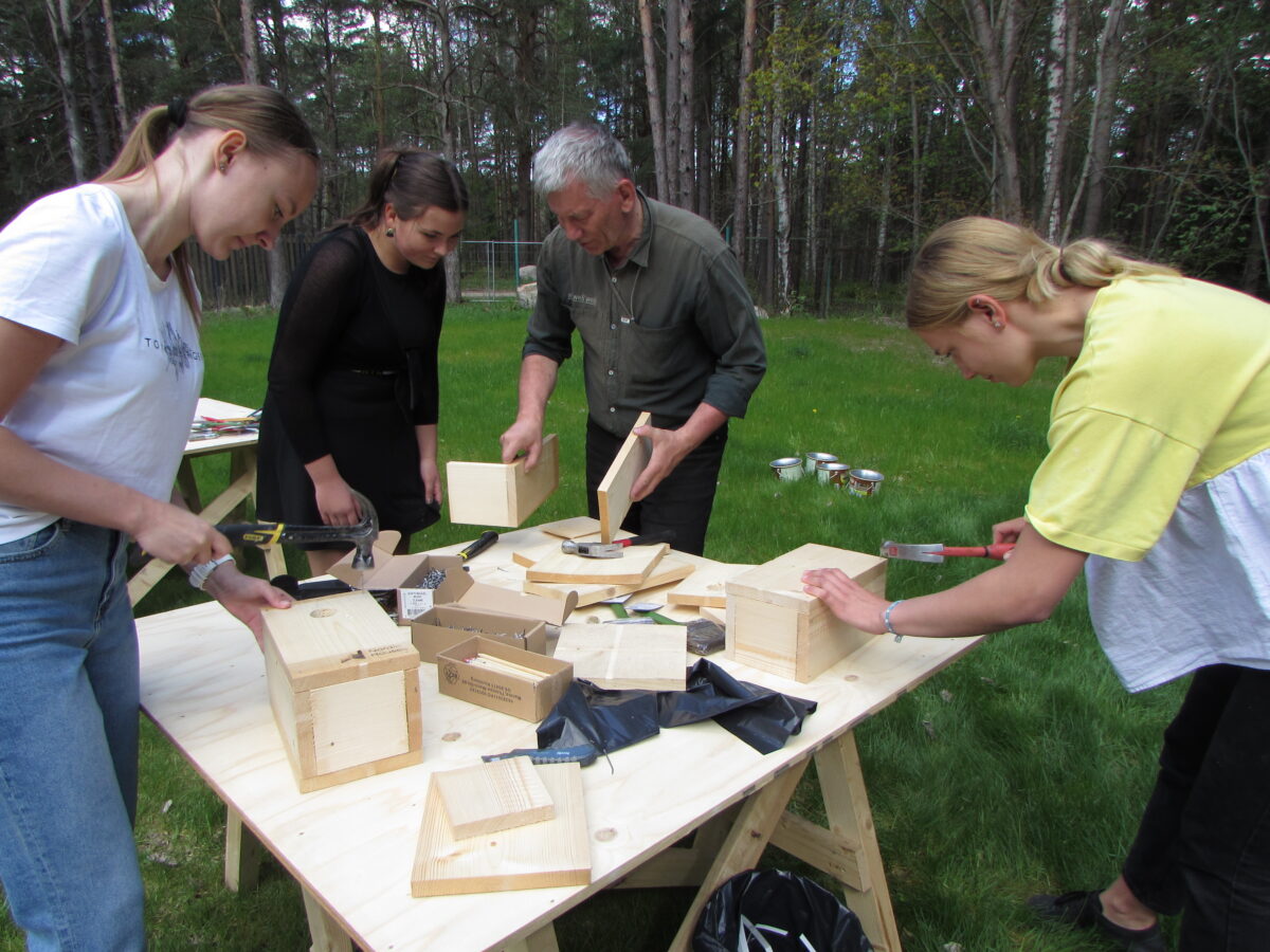 Sada pesakasti ornitoloogiaühingu sajandaks sünnipäevaks