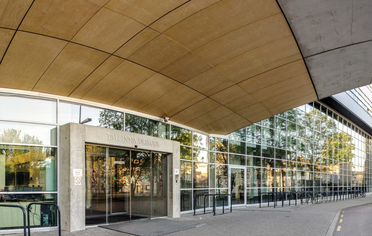 Tallinna Ülikool tunnustas hariduskonverentsil Tallinna Tuule lasteaeda haridusuuendusliku algatuse auhinnaga