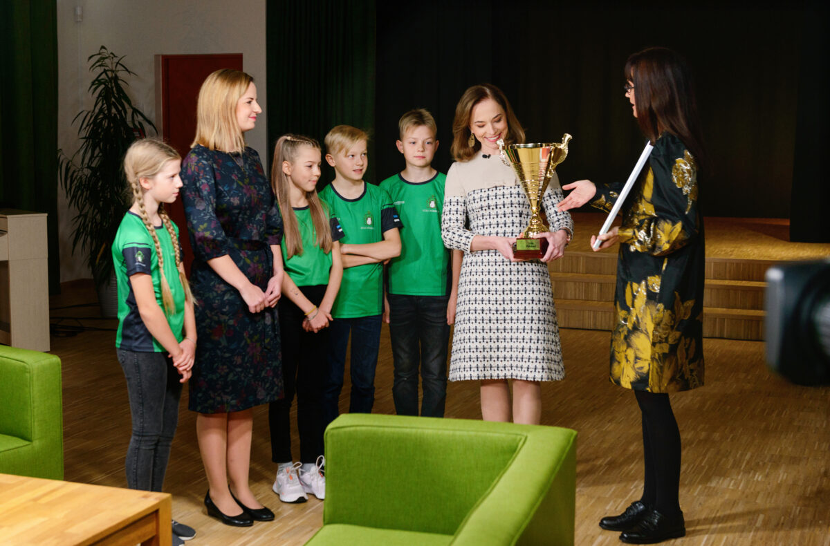 Uulu põhikool võitis aasta kooli tiitli