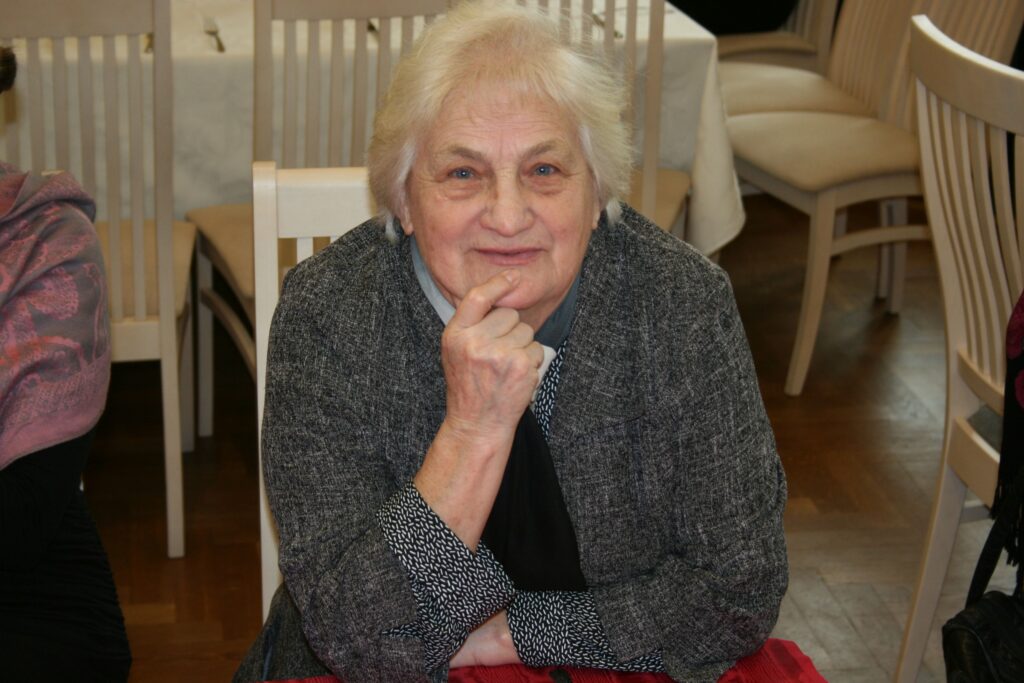Viivi Neare 80