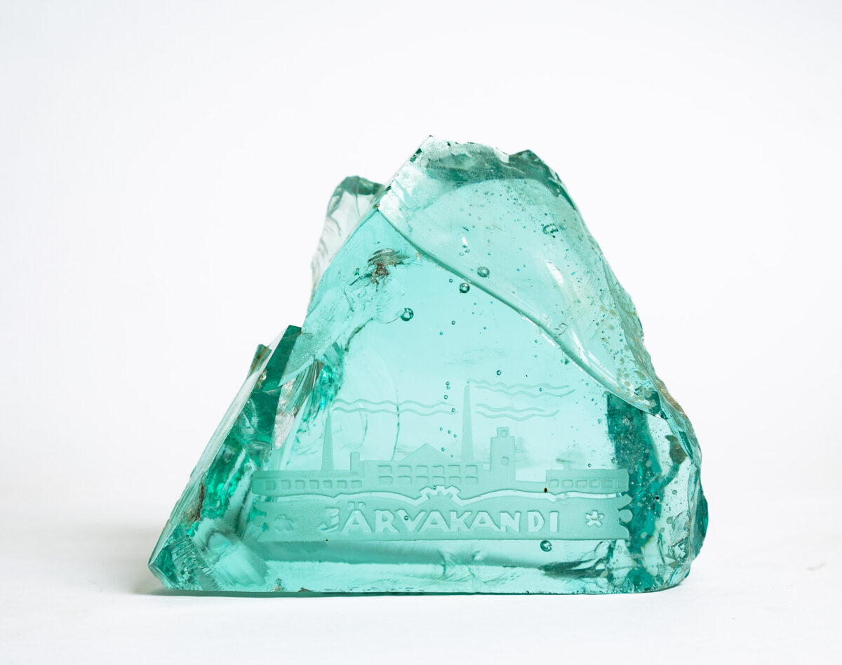 „Klaasimeistrid. Eesti klaasitööstuse ajalugu“ – näitus ja haridusprogrammid ajaloomuuseumis