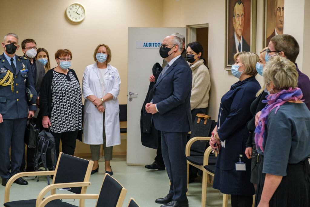 President Karis: ükski laps ega noor ei tohi vaimse tervise murega jääda üksi