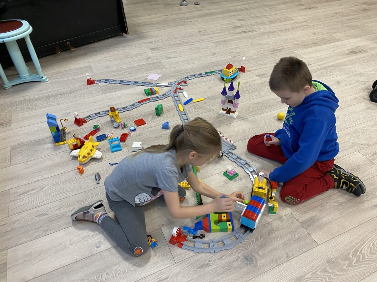 Miks peaksid digiteemad jõudma alushariduse õppekavasse?