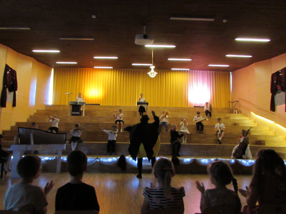 Lasteaia lõpupidu sümfooniaorkestriga!