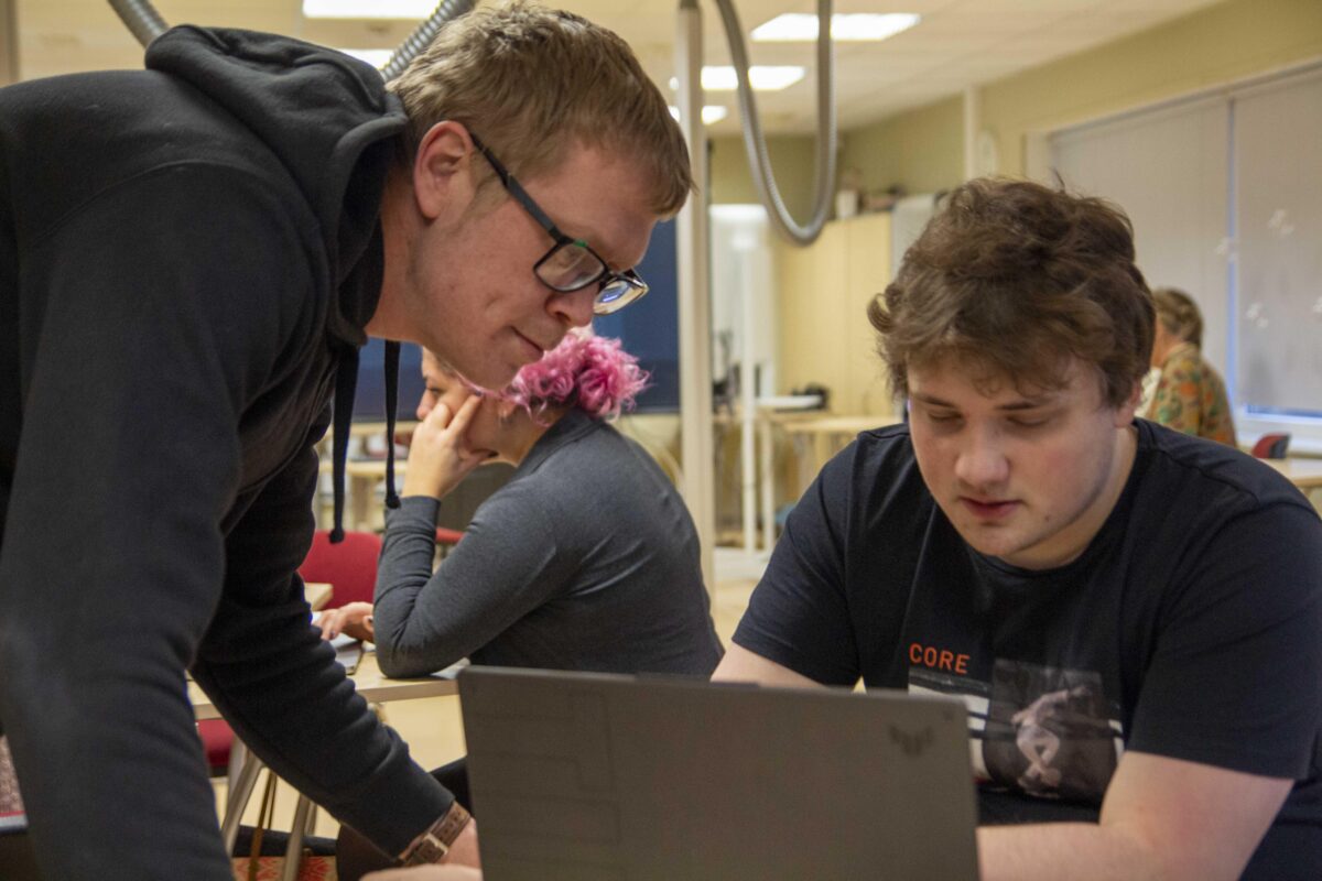 Kuressaare Ametikooli populaarseim eriala on noorem tarkvaraarendaja