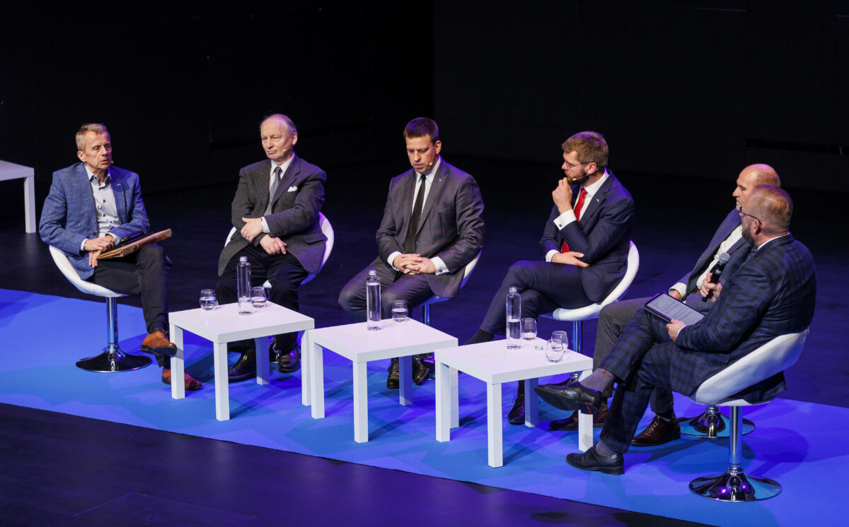 Raha meil ei ole, aga seljad olgu sirgu