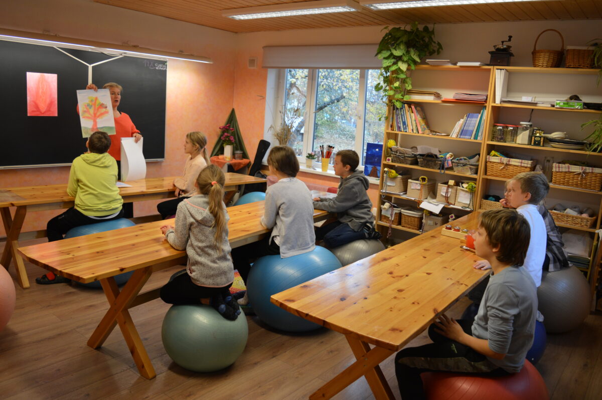 Aruküla Vabas Waldorfkoolis kasvab laps iseendaks