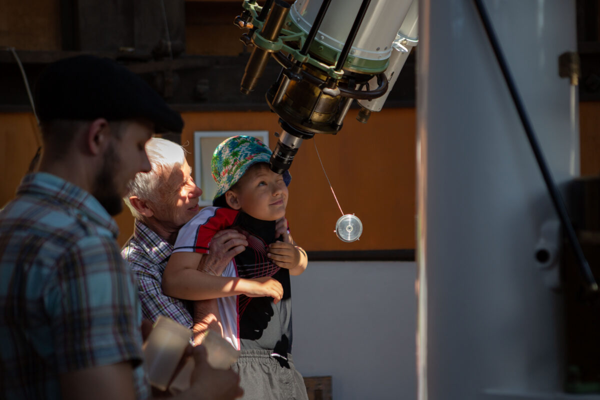 Valgusest ja iidsete aegade kumast Tartu Ülikooli muuseumis