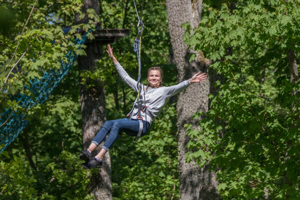 Mine metsa puu otsa! Lõbus päev seikluspargis paneb silmad särama