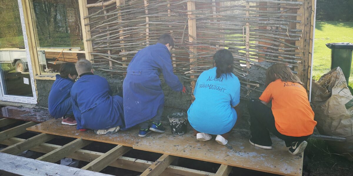 Roheprojekt pani Albus kogu koolipere ühiselt tegutsema