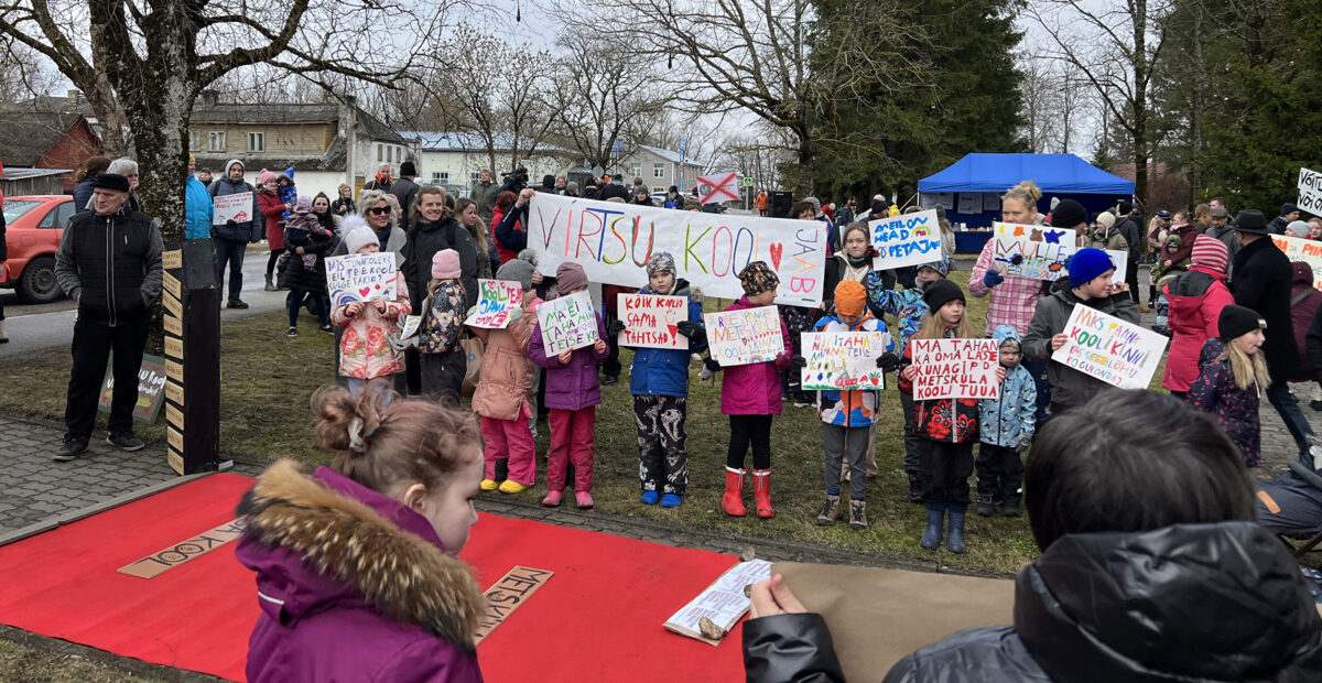Keegi ei soovi kaduda: kas väikeste maakoolide sulgemine on paratamatu?