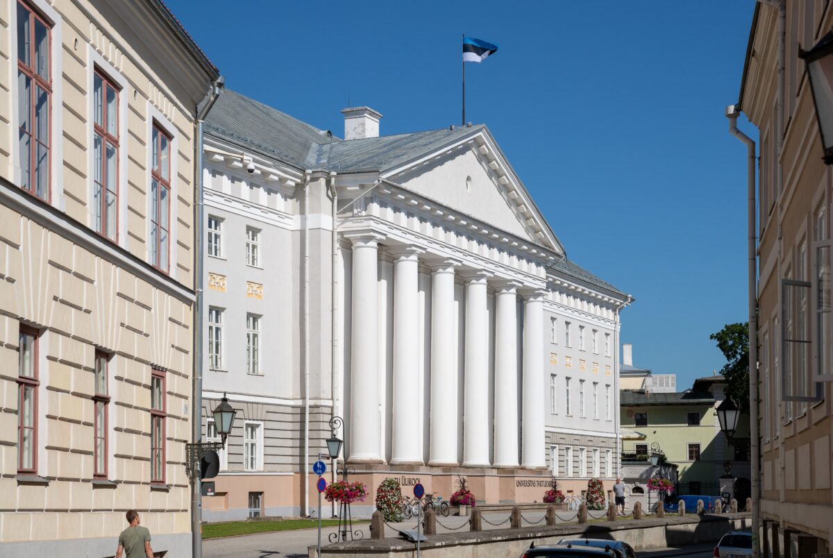 Tartu Ülikool lõpetab Raul Eametsaga töösuhte  