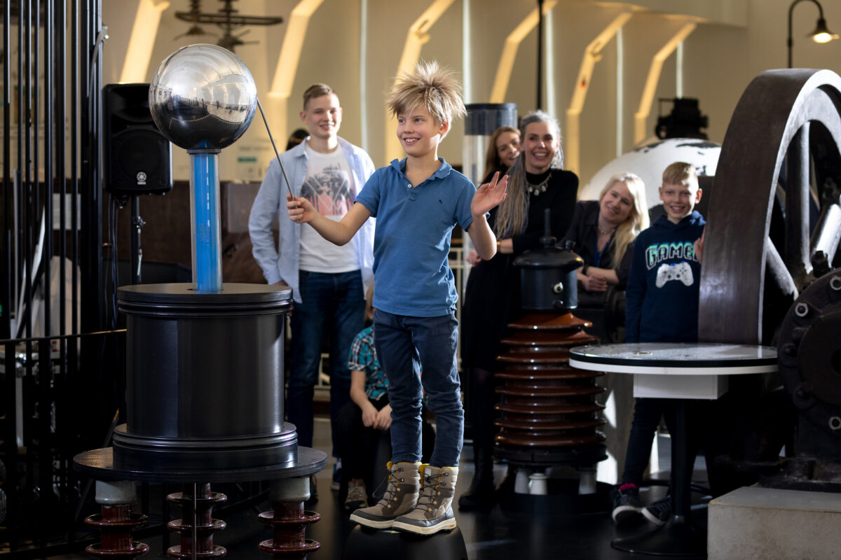 Vii tund läbi Energia Avastuskeskuses või meie õppematerjalidega!