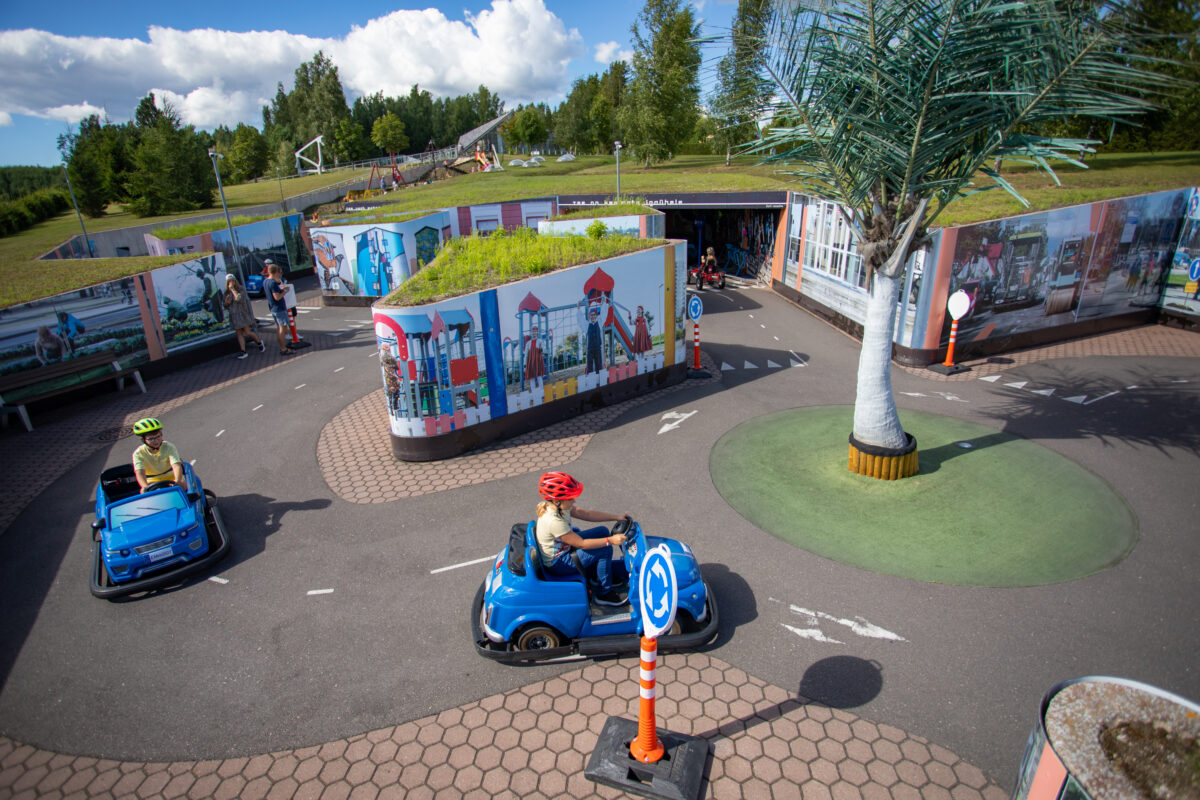 Peedist pesumasin ja liikumisrõõm teedel