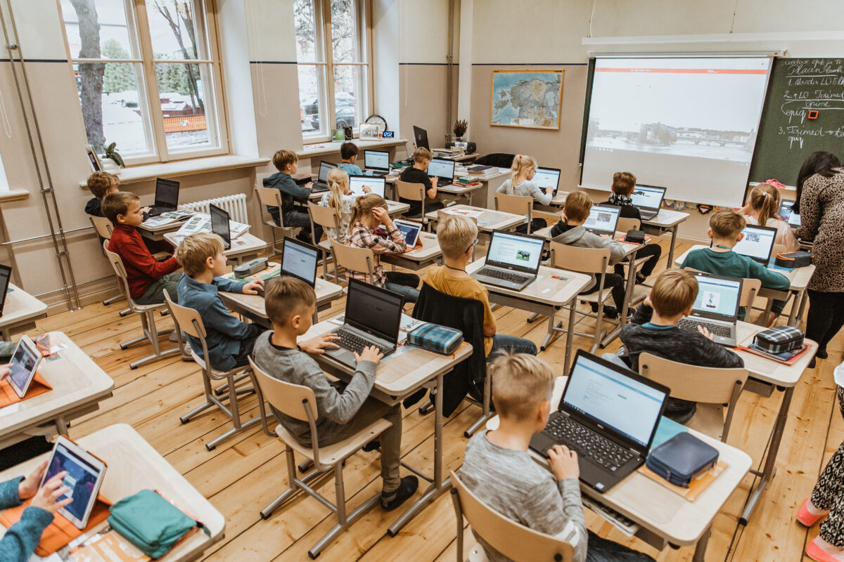 DIGIEFEKTI SÕNUMID ⟩ Koostöös digipädevamaks