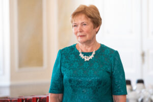Eelmise külavanema lesk Mary. 