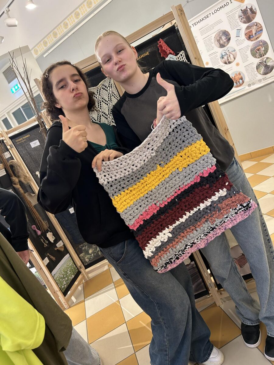 Vaata, mis sul seljas on?