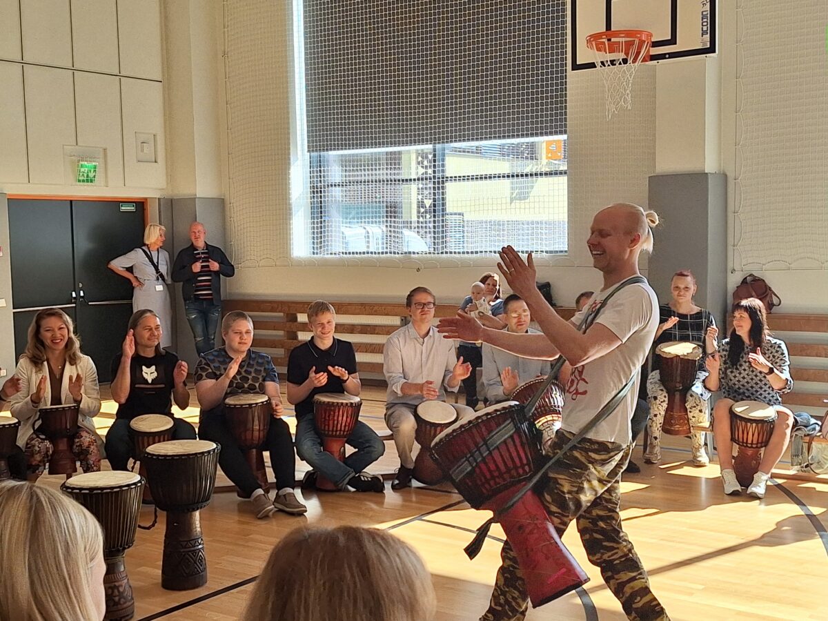 Annelinnas arutleti annete üle