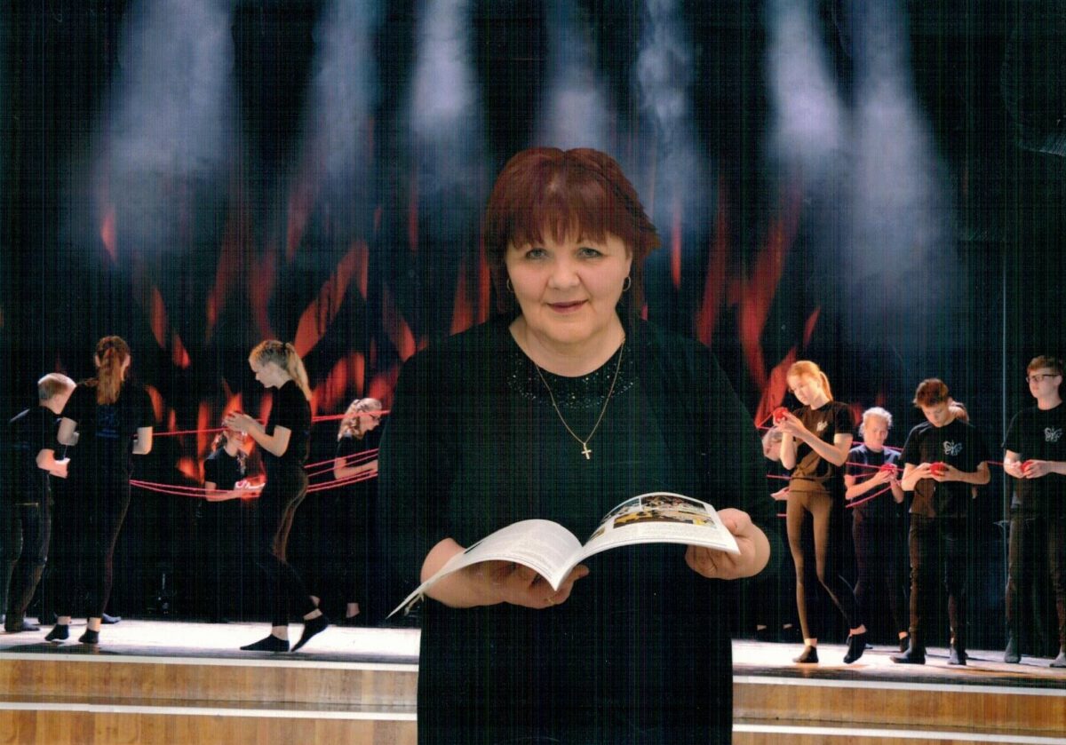 Lianne Saage-Vahur 60. Sõber, õpetaja ja eesti kooliteatri legend, Sa jääd meiega!