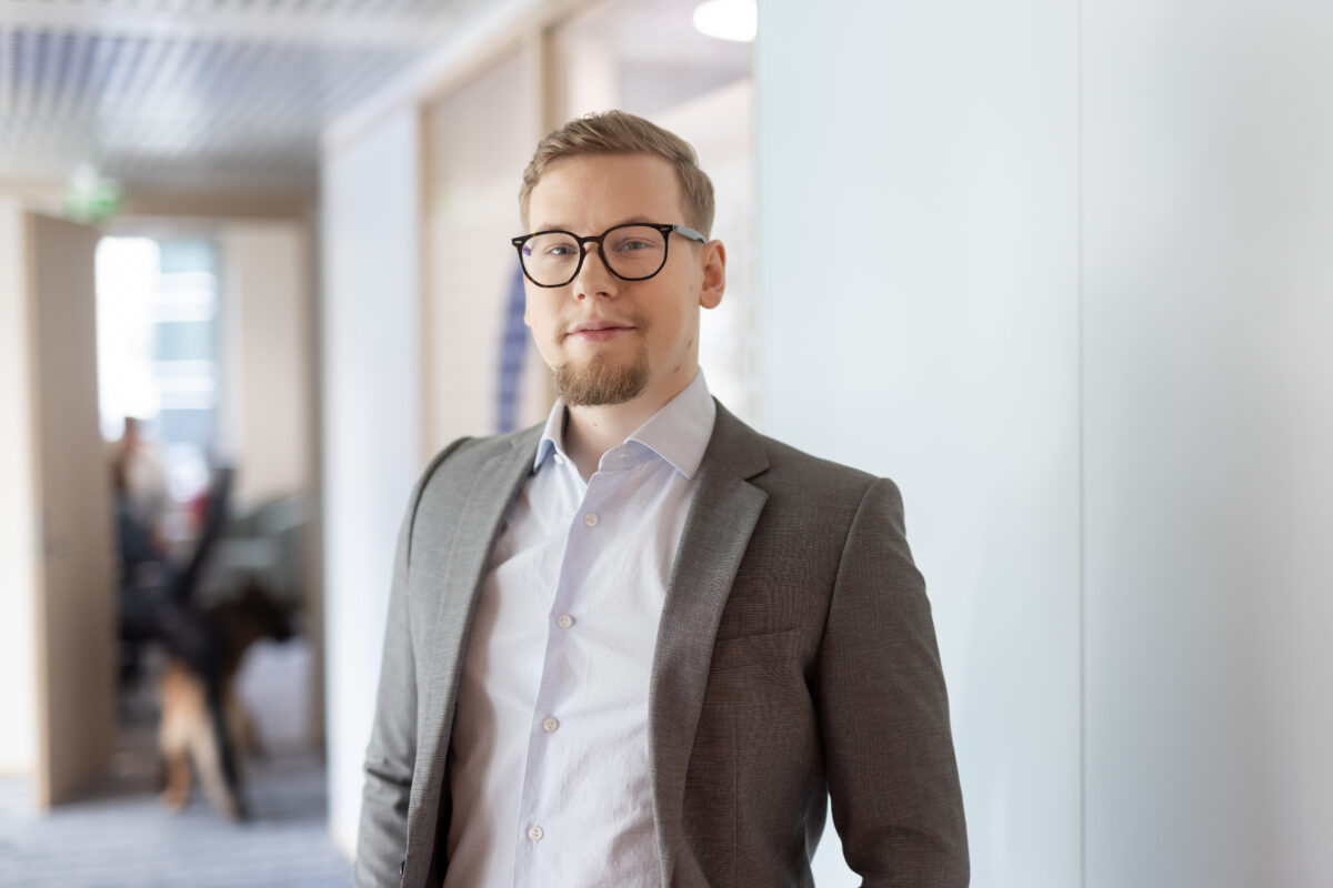 Kellele peaks korda minema haridusasutuste töötajate heaolu?