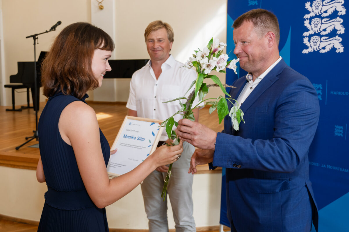20 koolilõpetajat pälvisid noore õpetlase stipendiumi 