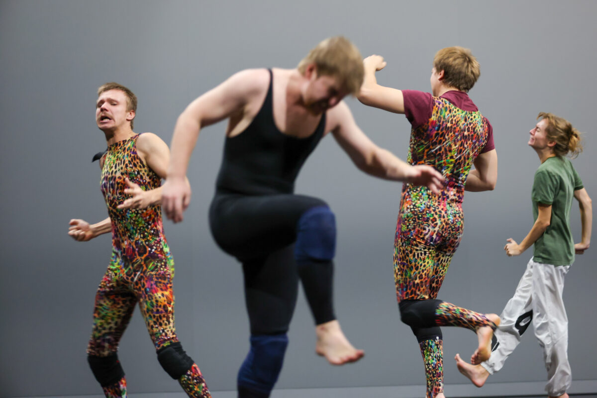 Uks kriitilise mõtlemise maailma avaneb laval