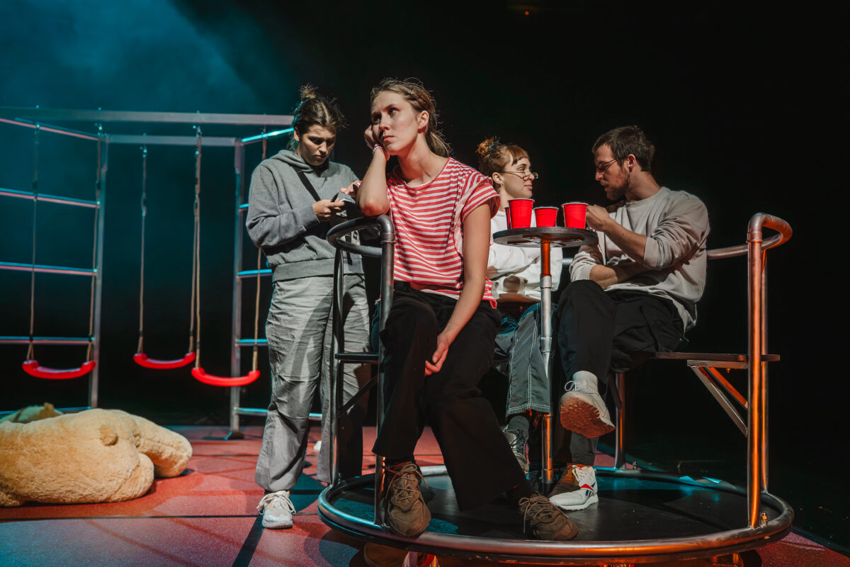 Kuidas teismeline Sandra oma olemuses selgusele jõuab