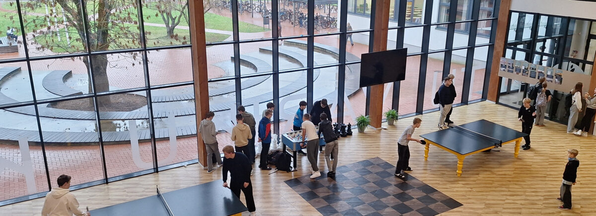 Uued nõuded õpilaste söömisele ja õues viibimisele. Kuidas õigusakte järgides ellu jääda?