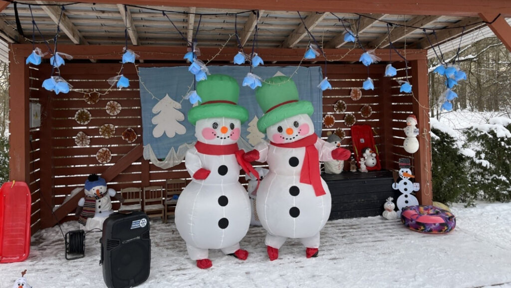 Lumememmede pidu koos lastega