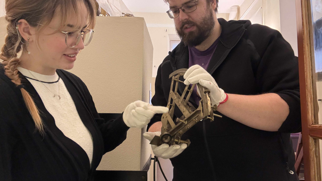 Peagi saavad õpetajad koolis ajalooliste teadusinstrumentide abil reaalaineid õpetada