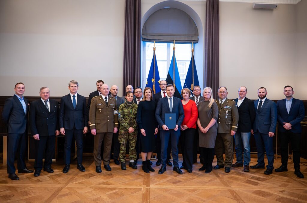 K&auml;ivitatakse p&otilde;hikoolile suunatud riigikaitse- ja kriisivalmiduse programm