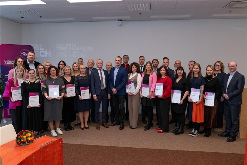 Noorte &otilde;petajate silmis s&uuml;ttib s&auml;de