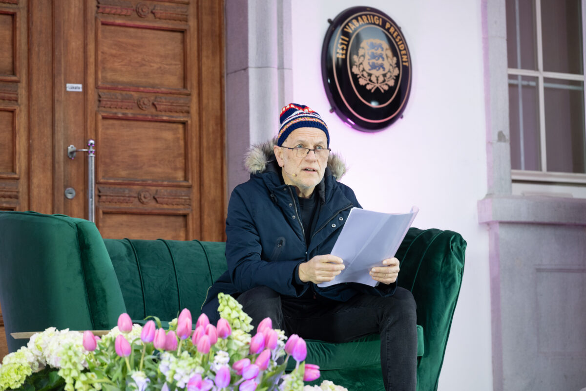 Presidendi kantselei ees toimub traditsiooniline emakeelepäeva lugemisaktsioon