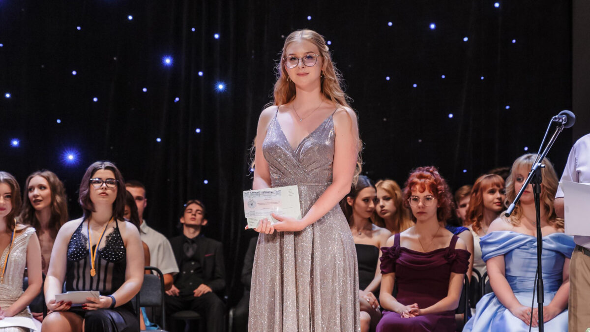 Uliana sihikindlad sammud Eesti&nbsp;ellu sulandumisel: &bdquo;Vene keelt ei r&auml;&auml;gi ma siin p&otilde;him&otilde;tteliselt!&ldquo;