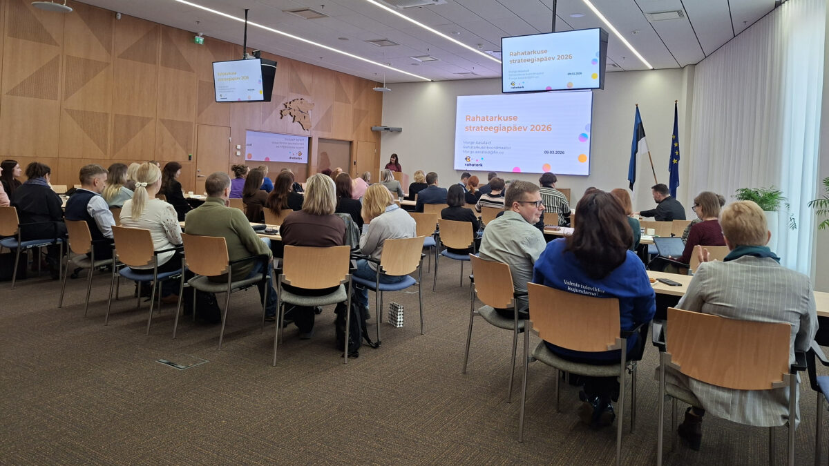 &Uuml;hiskonna&otilde;petuse &otilde;petajad rahatarkuse eesliinil