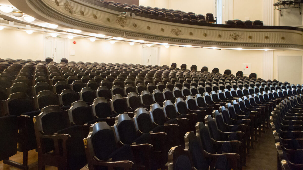 Avalik p&ouml;&ouml;rdumine koolide &otilde;ppek&auml;ikude toetuseks