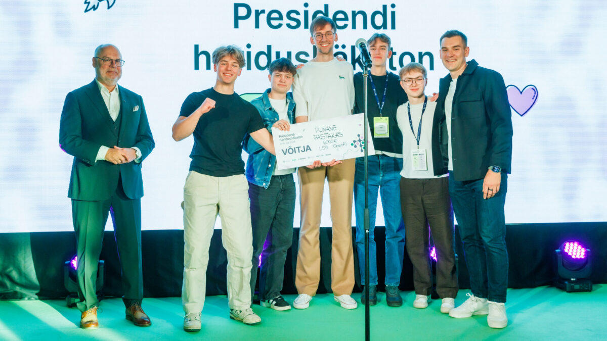 Presidendi haridushäkatonil sündisid tehisaru lahendused õpetajate ja koolijuhtide toetamiseks