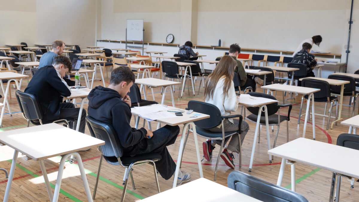 Matemaatikaeksam t&otilde;i vanad l&uuml;ngad korraga n&auml;htavale