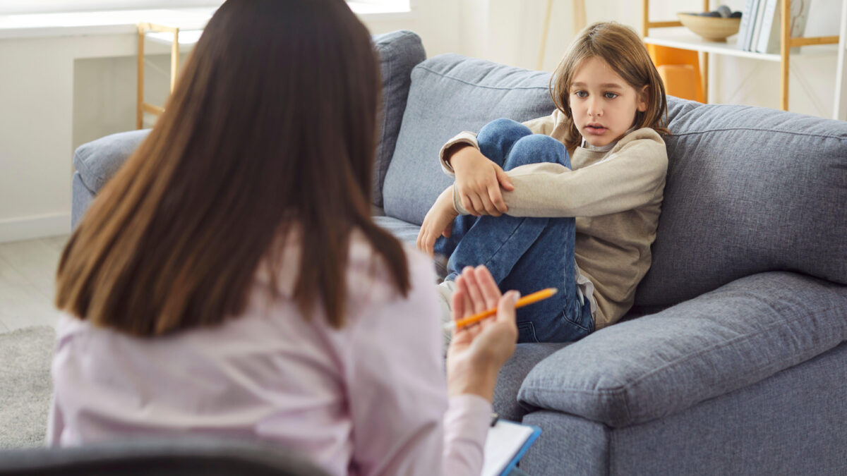 Koolips&uuml;hholoogide nappus v&otilde;ib lapse juhatada&nbsp;inimeseni, kes&nbsp;tema usaldust ei v&auml;&auml;ri