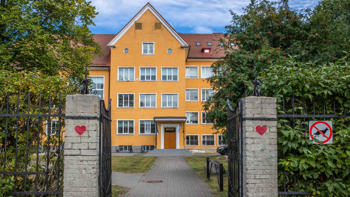 Kopli kunstigümnaasium – kaks luhtunud konkurssi, 18 kandidaati ja 31 ettekirjutust