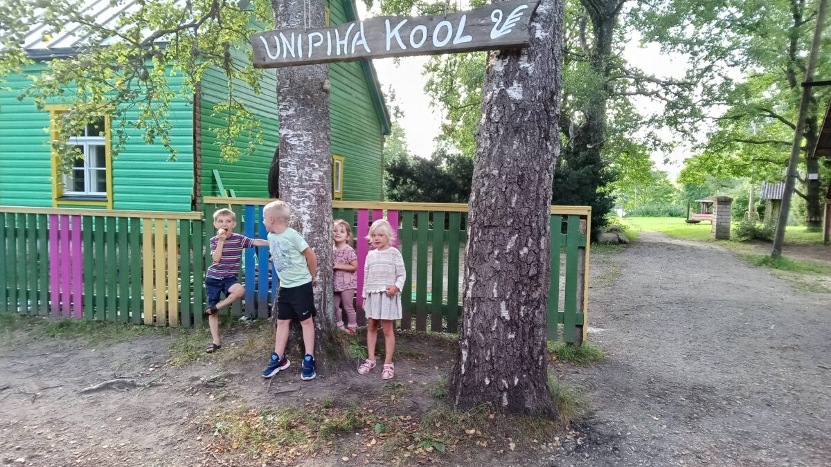 Kõige väiksemad koolid teevad püsima jäämiseks suuri pingutusi